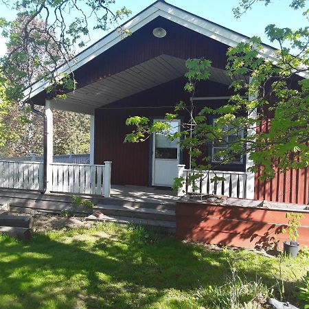The Cottage Badelunda Вестерос Екстер'єр фото