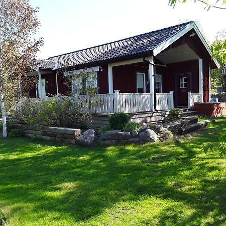 The Cottage Badelunda Вестерос Екстер'єр фото