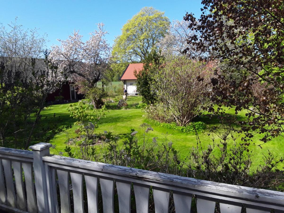 The Cottage Badelunda Вестерос Екстер'єр фото